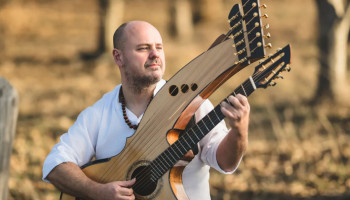 Andy McKee Artist Photo