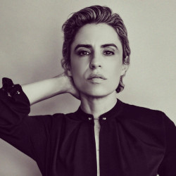 Leslie Mendelson Artist Photo